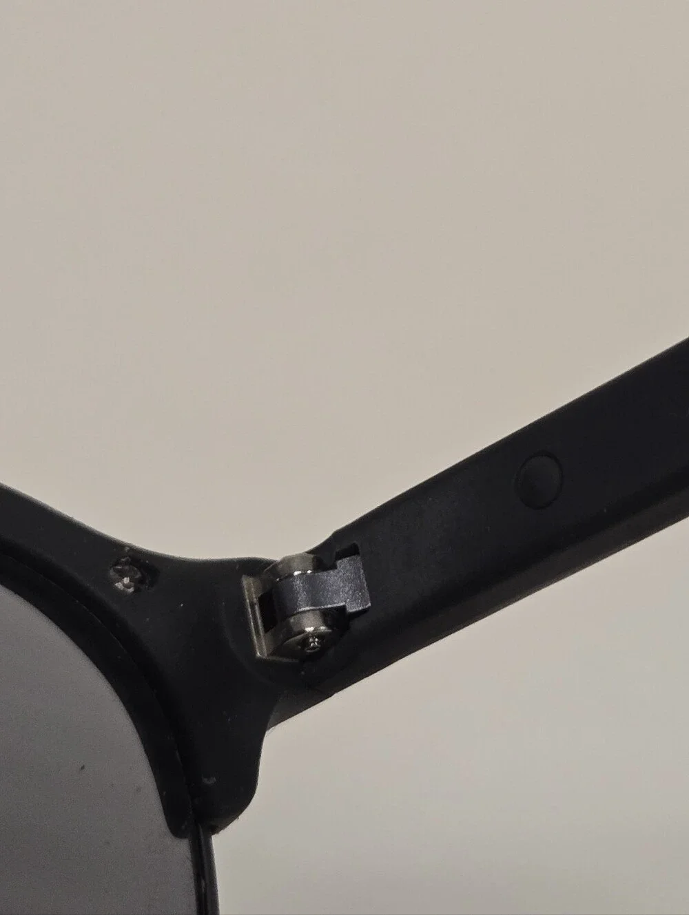 Emporio Armani EA4077 sunglasses With Case